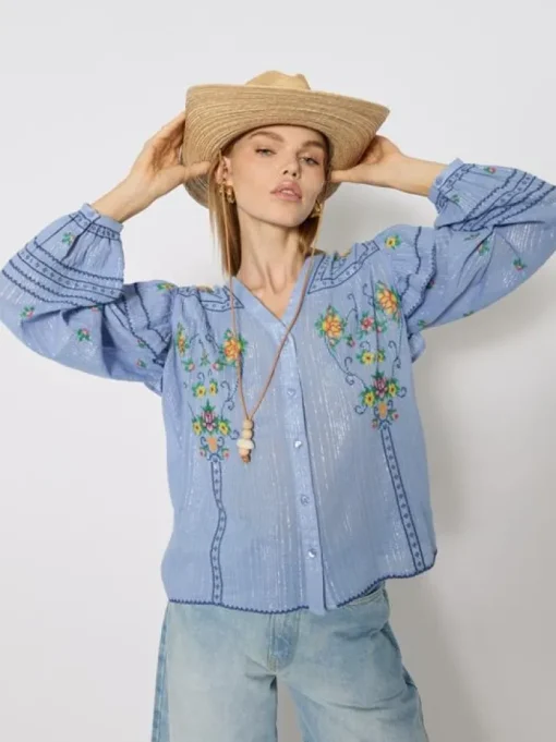 Berenice Blouse Carmencita Lichtblauw
