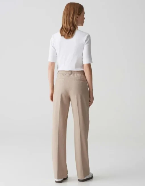OPUS Broek Mauno city