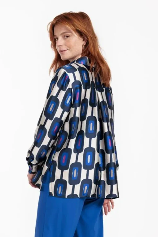 Studio Anneloes Hiske satin chain blouse